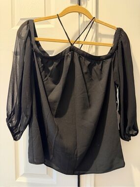 NWT Women’s Black Off-Shoulder Blouse